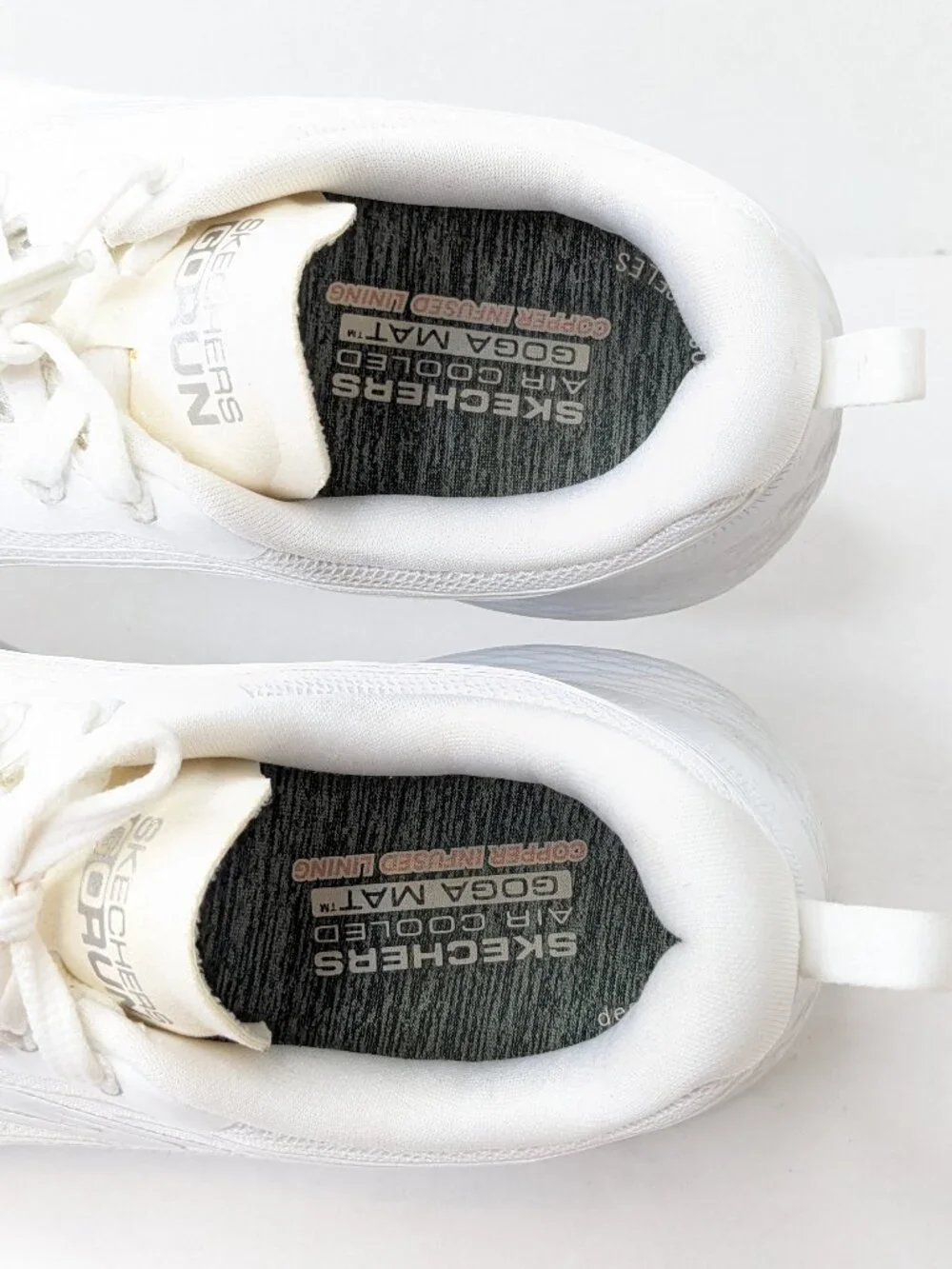Skechers Go Run Athletic Memory Foam Sneakers White Women's 6